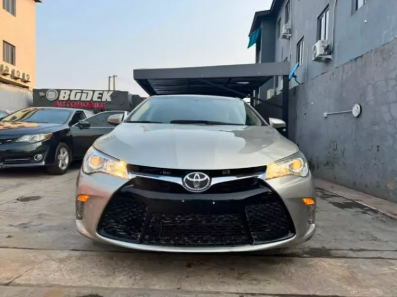 TOYOTA Camry   - 2017