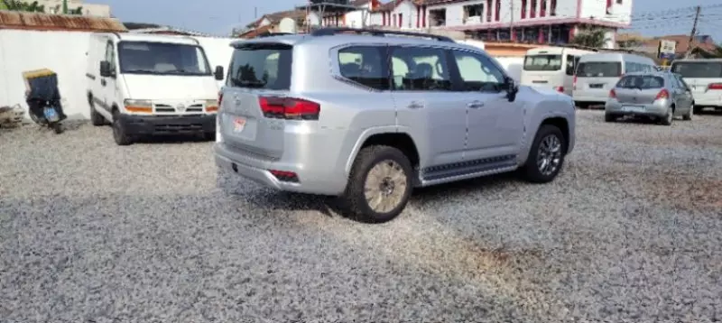 Toyota Land Cruiser   - 2024