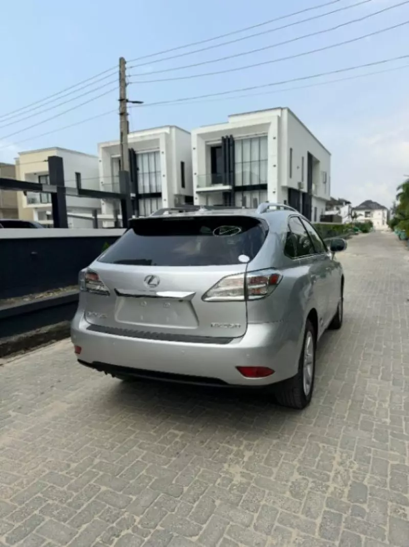 Lexus RX   - 2010