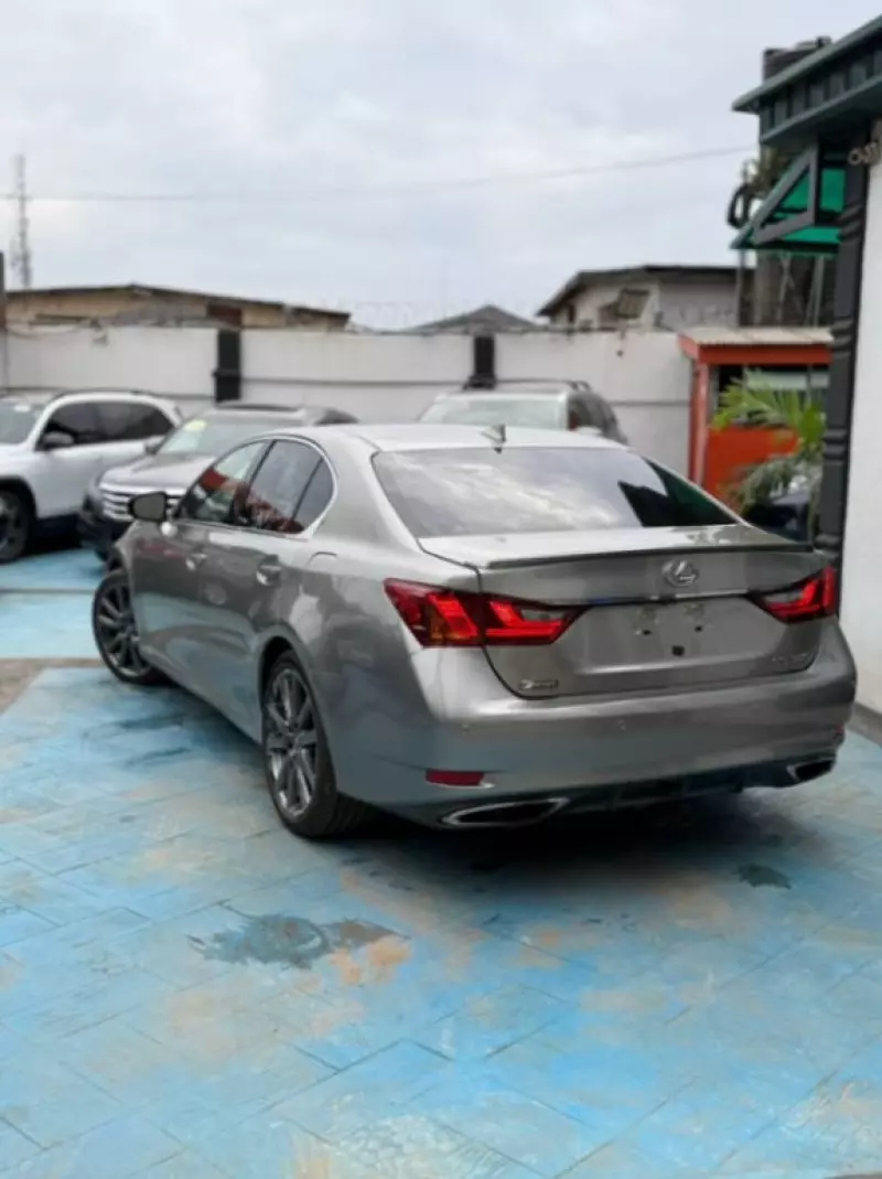 Lexus GS   - 2015