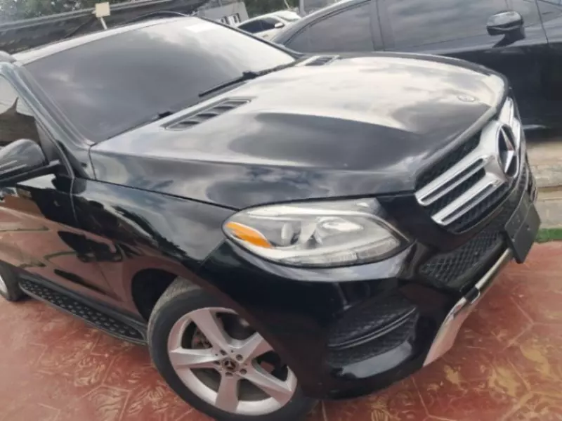 Mercedes-Benz GLE 350   - 2017