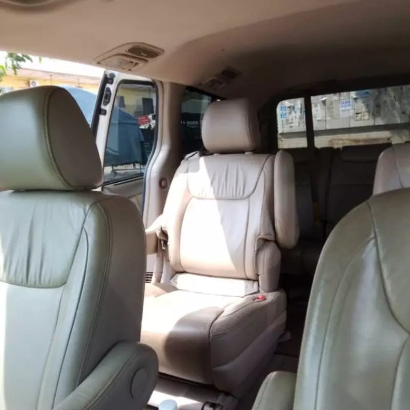 Toyota Sienna   - 2009