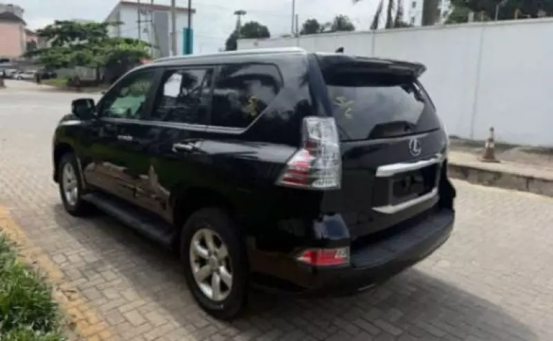 Lexus GX 460   - 2012