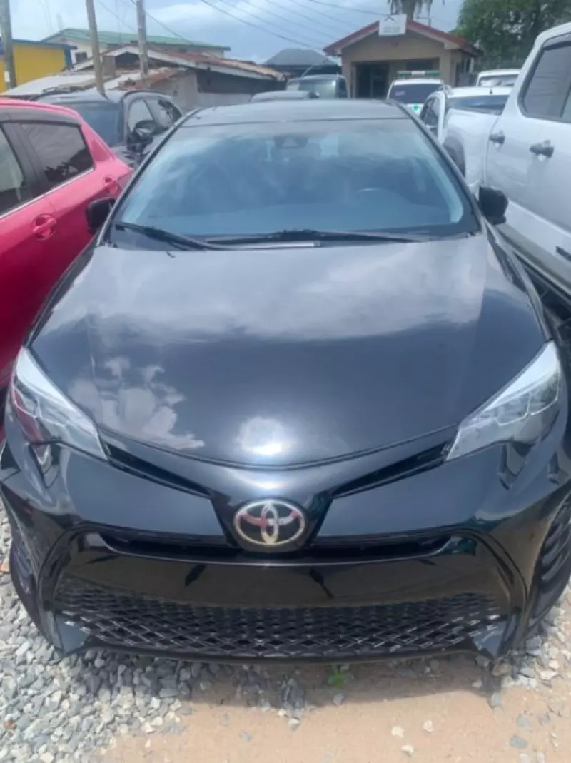 Toyota corolla   - 2019