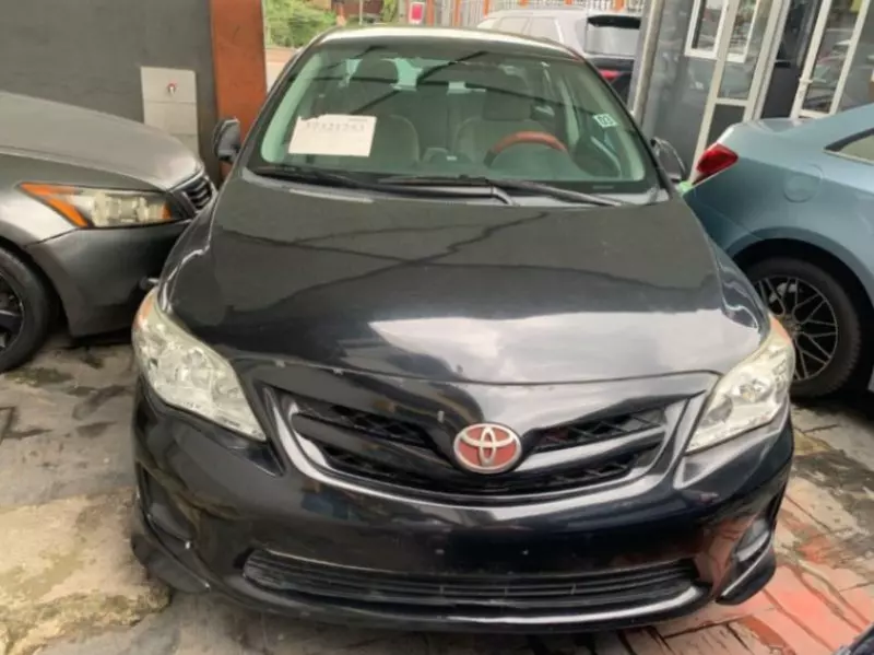 Toyota Corolla   - 2012