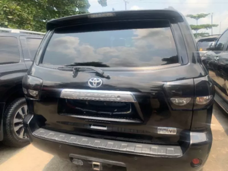 Toyota Sequoia   - 2018