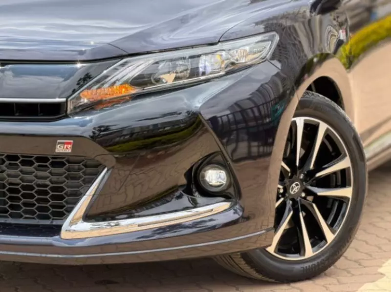 Toyota Harrier - 2018