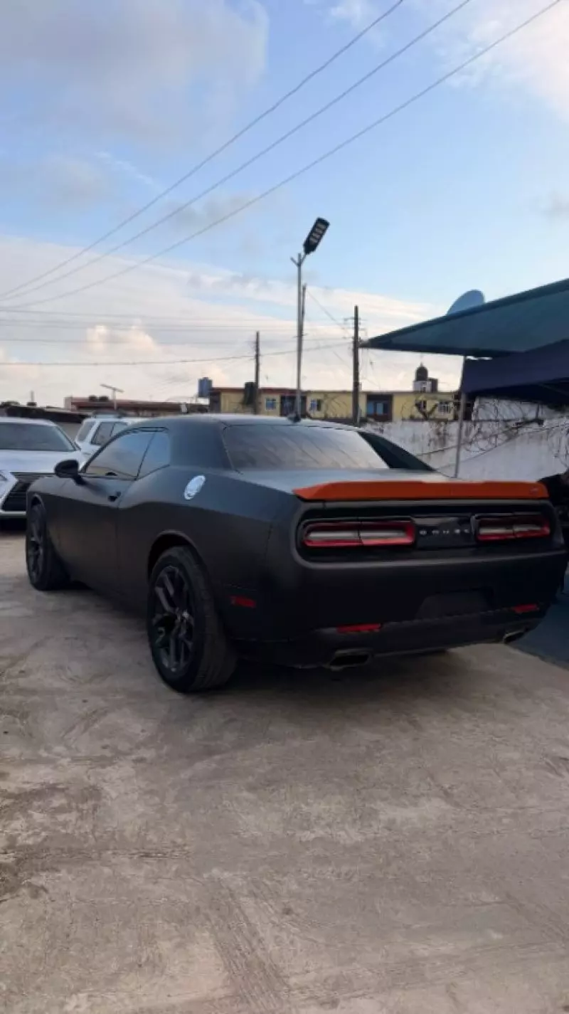 Dodge Challenger   - 2018