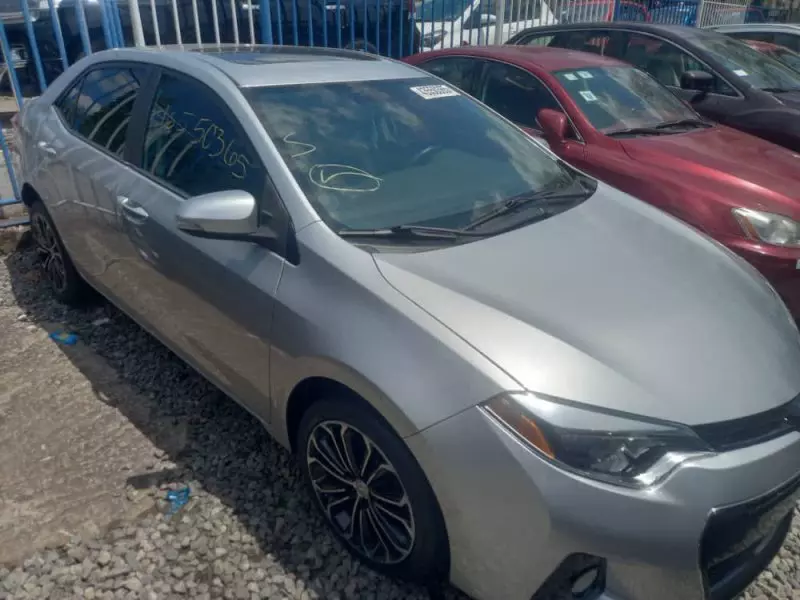 Toyota Corolla   - 2015