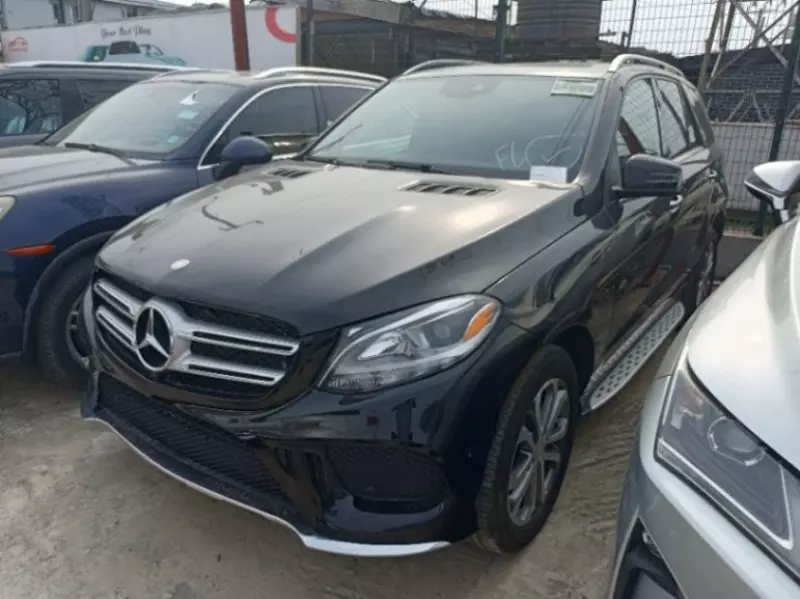 Mercedes-Benz GLE-Class   - 2016