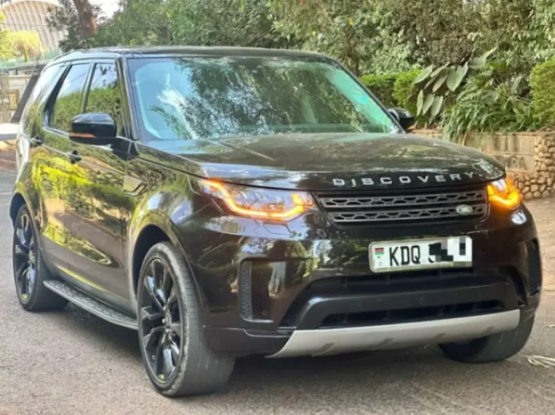 Land Rover Discovery   - 2017