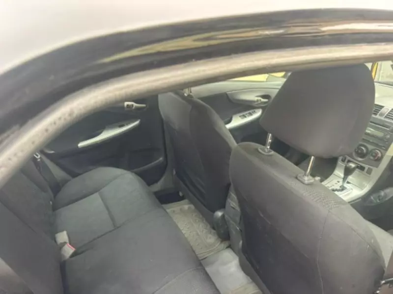Toyota Corolla   - 2010