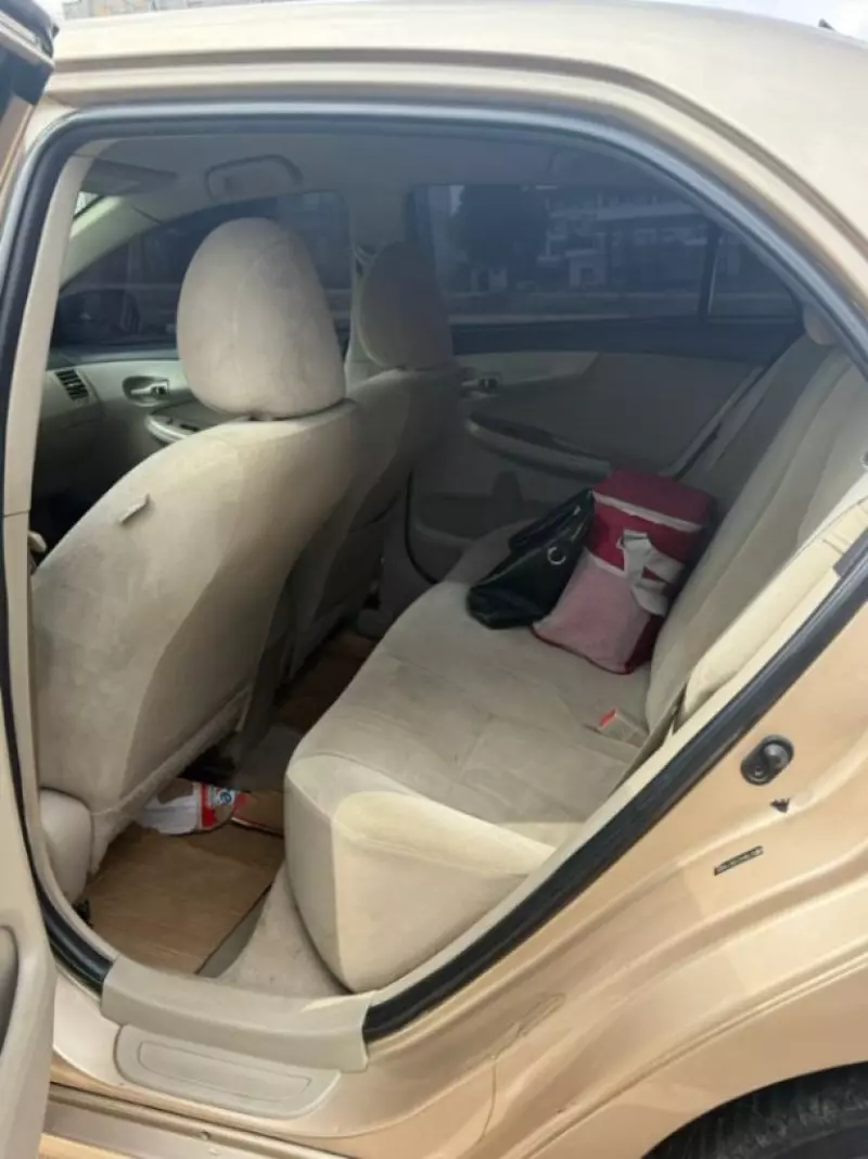 Toyota Corolla   - 2013