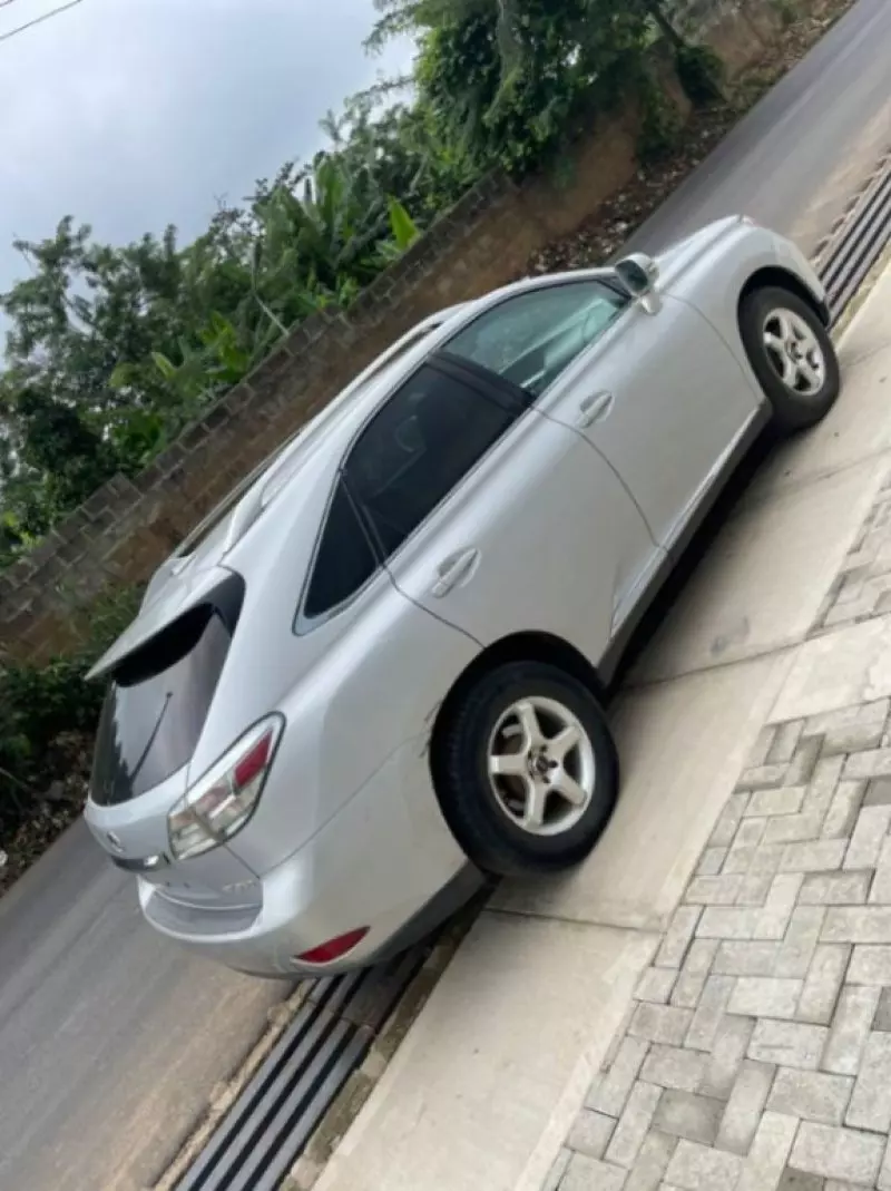 Lexus RX 350 - 2011