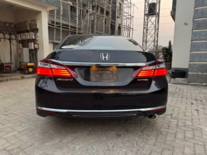Honda Accord   - 2013