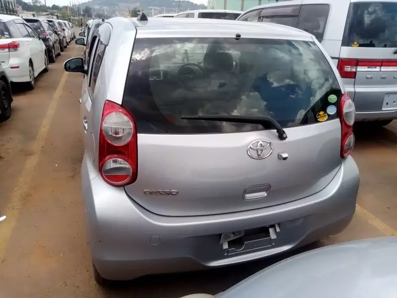 Toyota Passo   - 2012