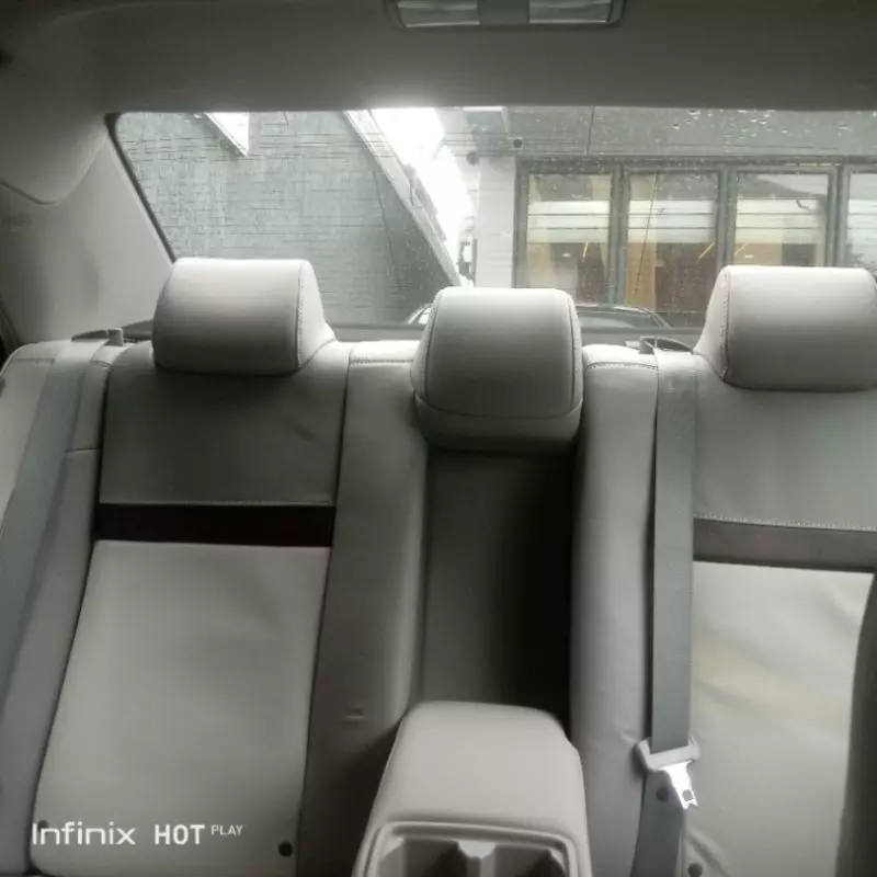 Toyota Camry   - 2013