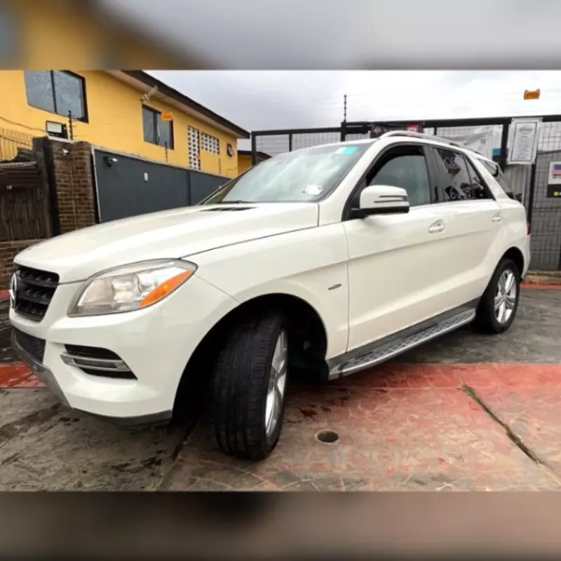 Mercedes-Benz ML 350   - 2012