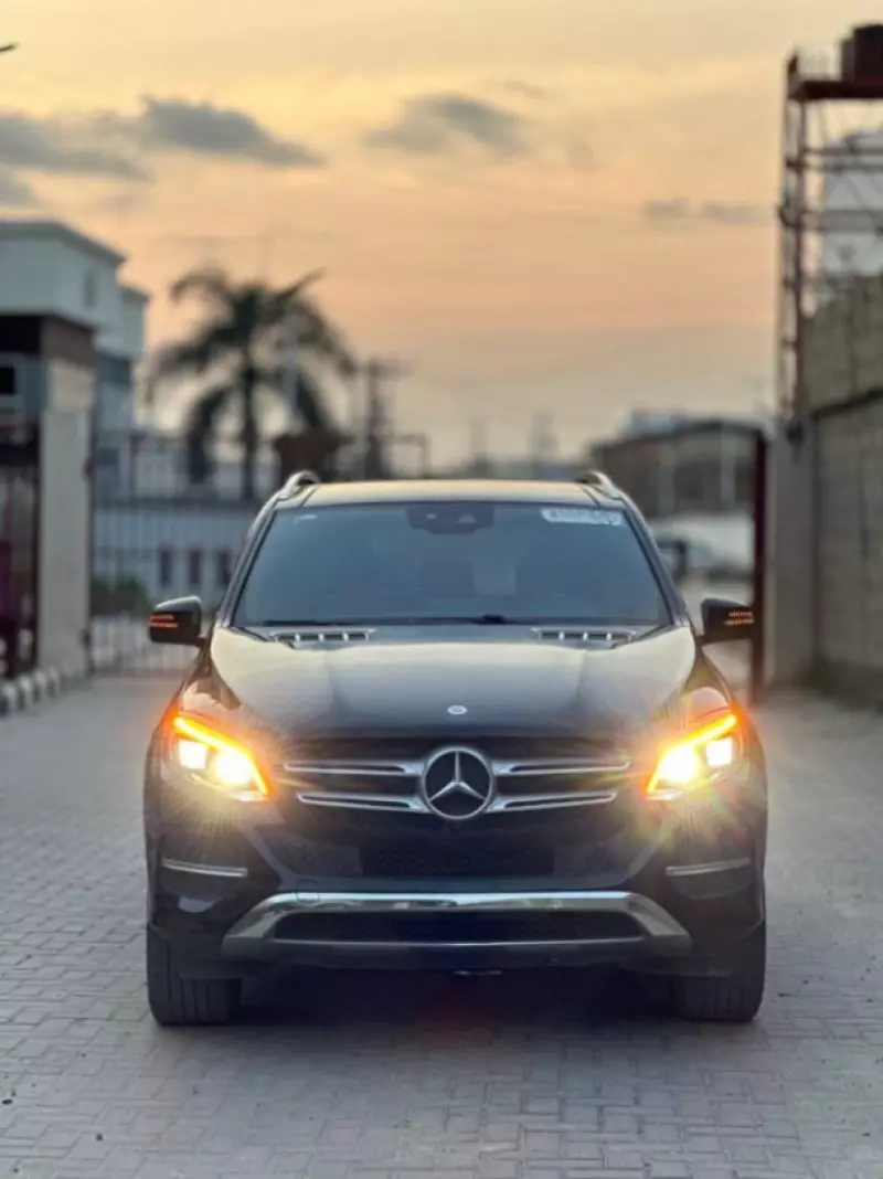 Mercedes-Benz GLE 350   - 2016
