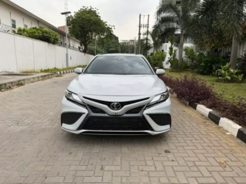TOYOTA Camry   - 2023