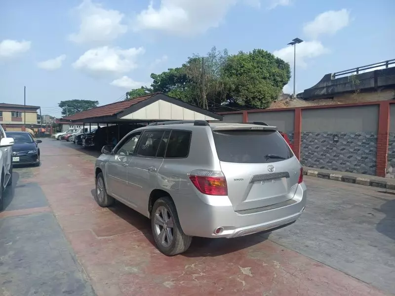Toyota Highlander   - 2008