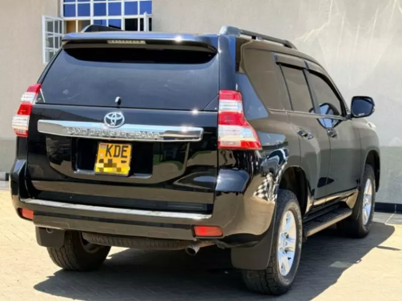 Toyota Landcruiser prado TX   - 2013