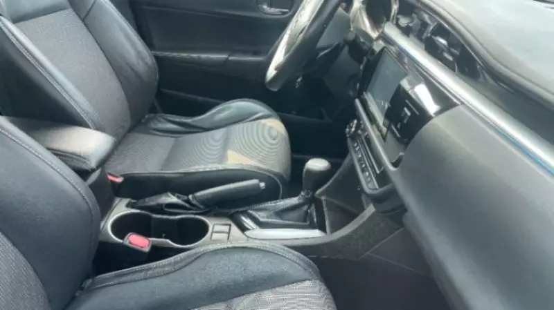 TOYOTA Corolla   - 2017