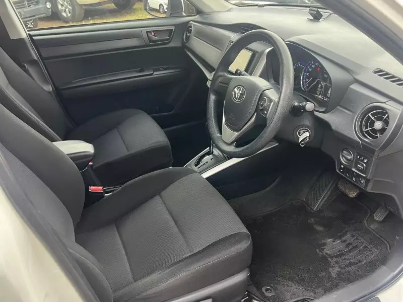 TOYOTA Fielder hybrid    - 2019