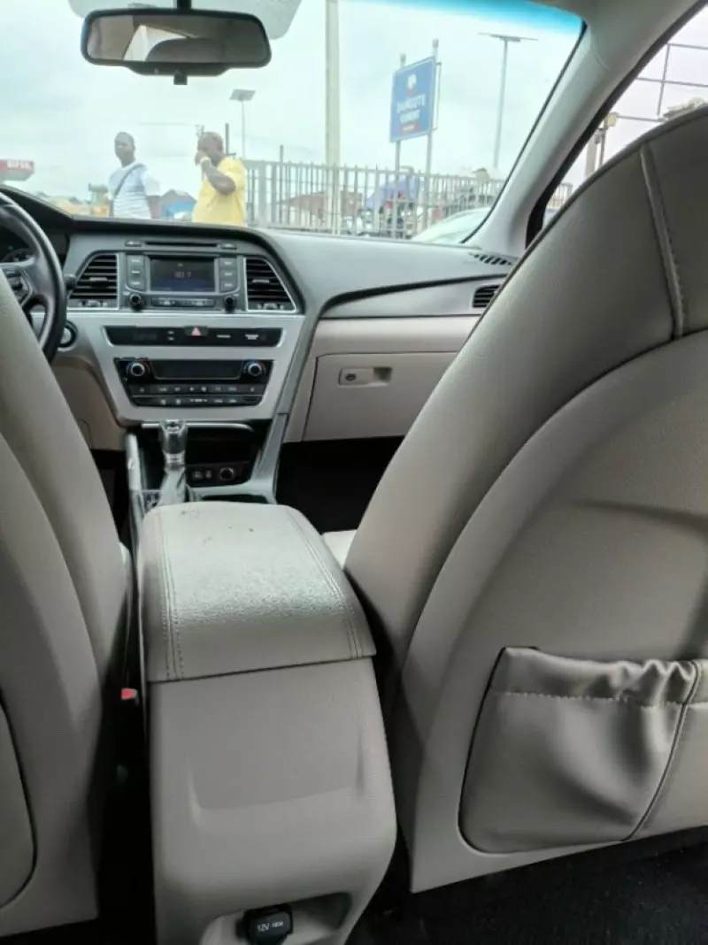 Hyundai Sonata   - 2015