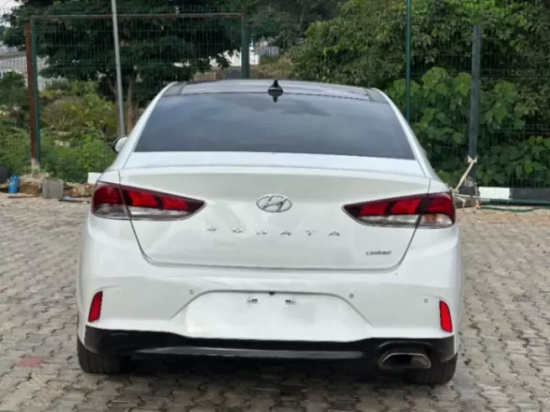Hyundai Sonata   - 2019