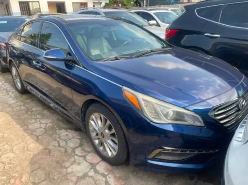 Hyundai Sonata   - 2015