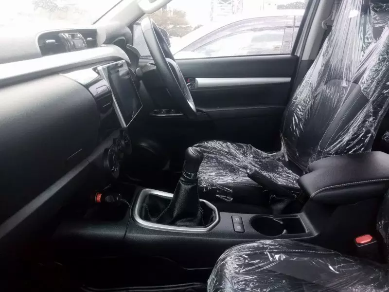 Toyota Hilux   - 2018