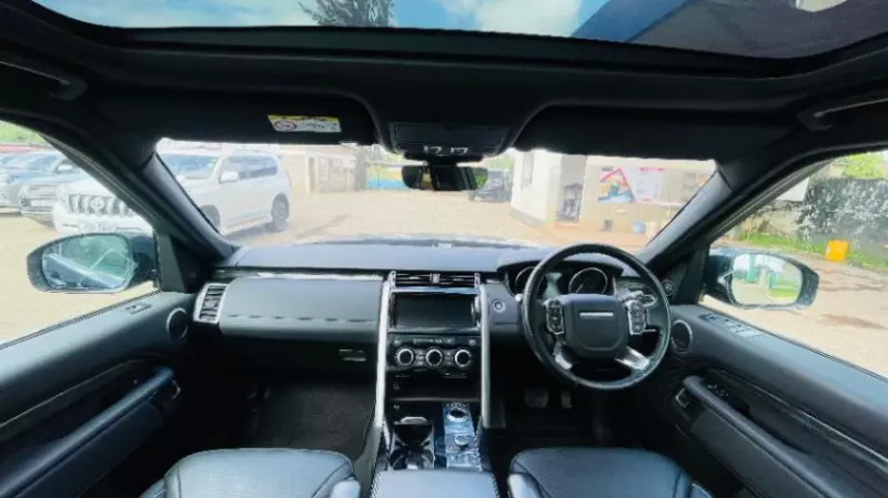 Land Rover Discovery - 2017