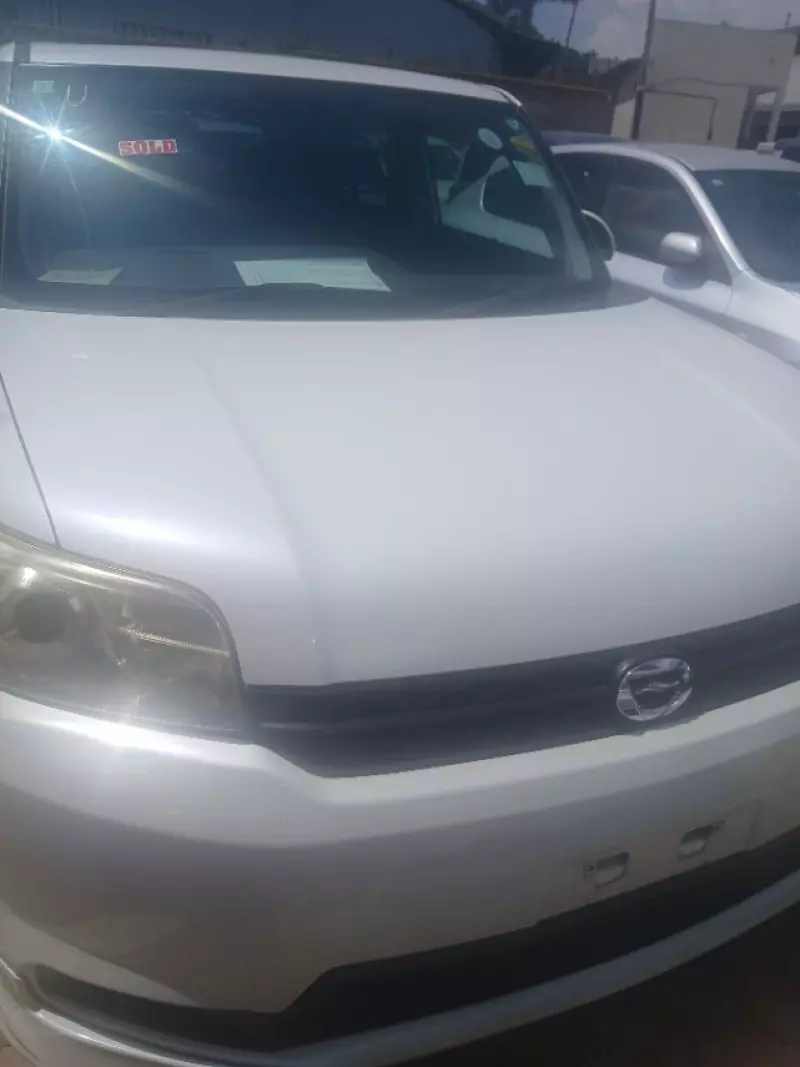 Toyota Rumion   - 2012