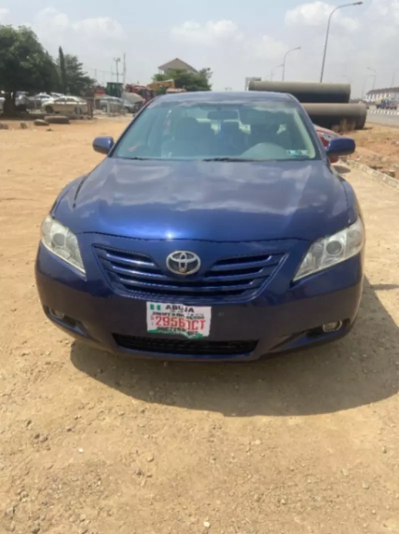 TOYOTA Camry   - 2009
