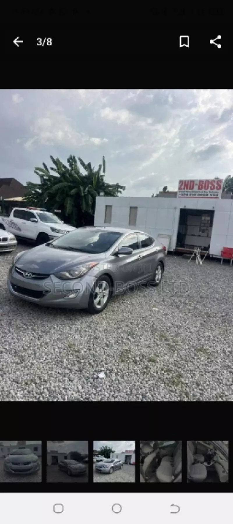 Hyundai Elantra   - 2011