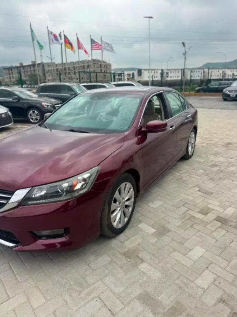 Honda Accord - 2013