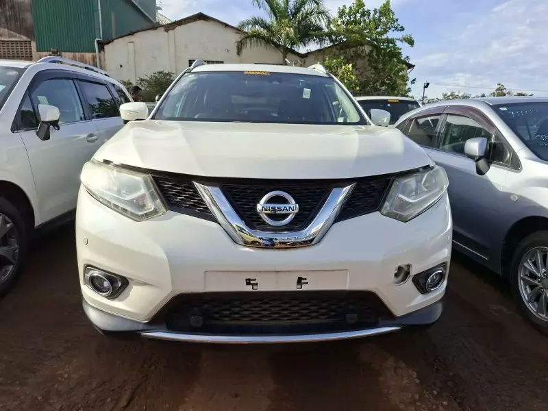 Nissan X-Trail   - 2016