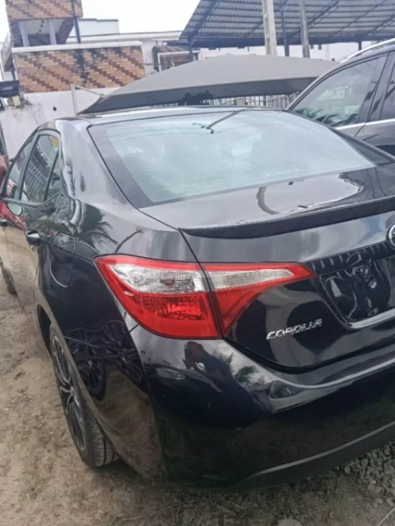 TOYOTA Corolla   - 2016