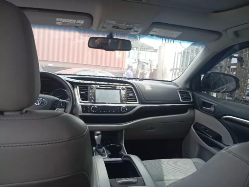 Toyota Highlander - 2015