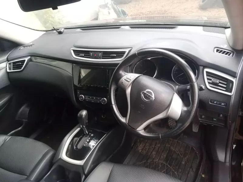 Nissan X-Trail   - 2015