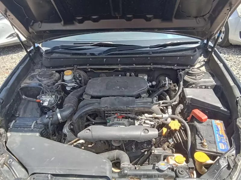 Subaru Legacy   - 2011