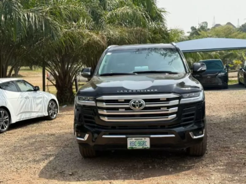 Toyota Land Cruiser   - 2017