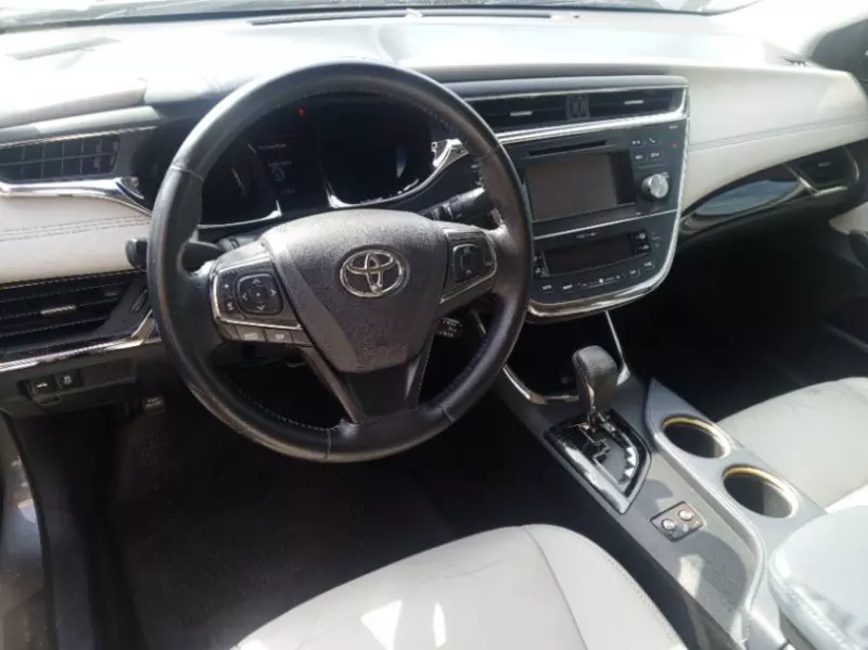 Toyota Avalon - 2014