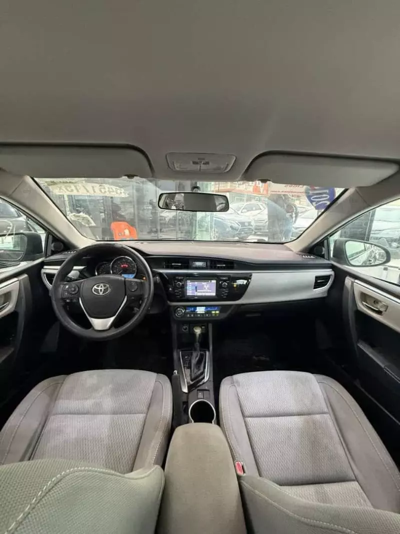 Toyota Corolla   - 2016