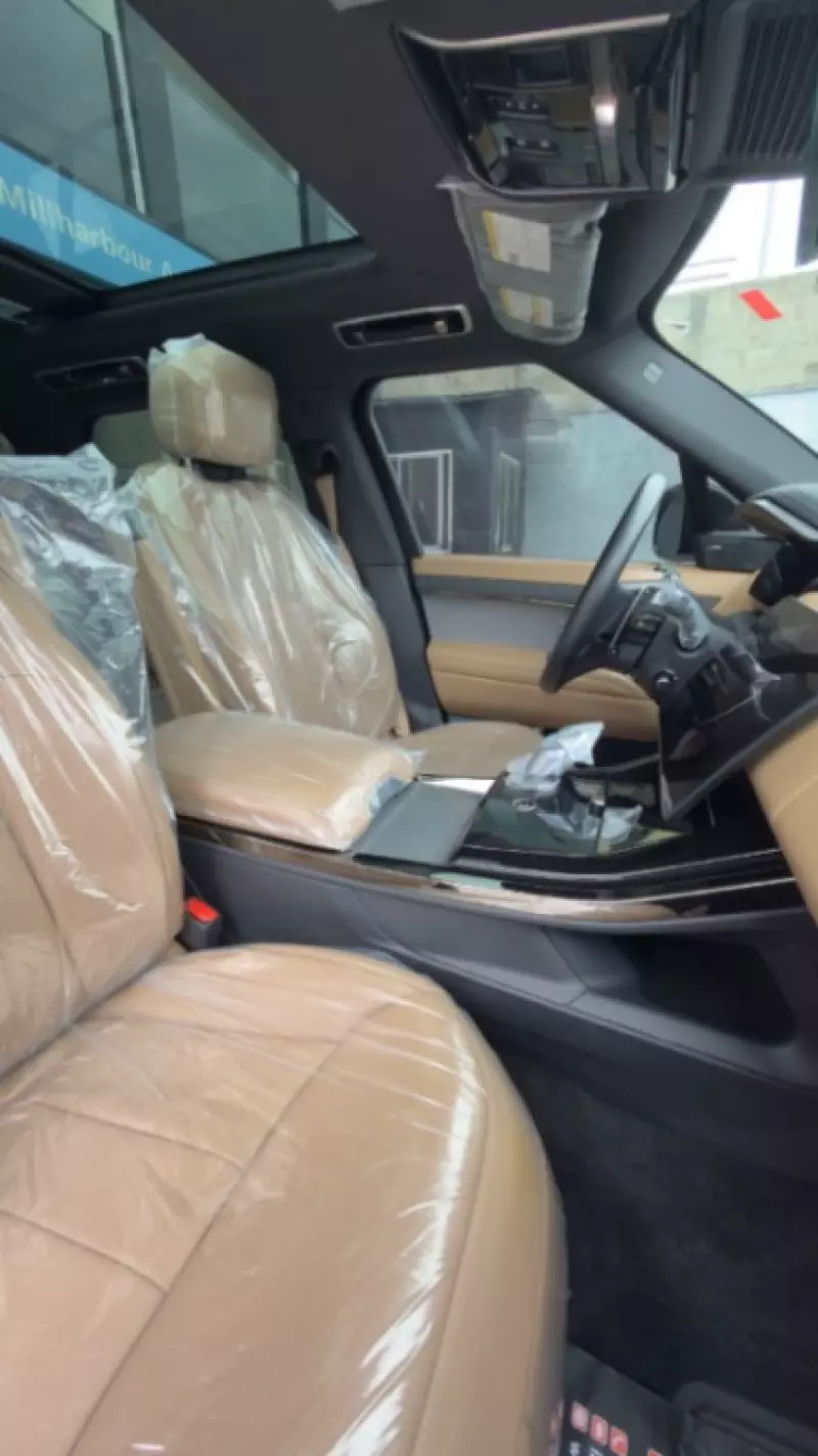 Land Rover Range Rover Sport   - 2024