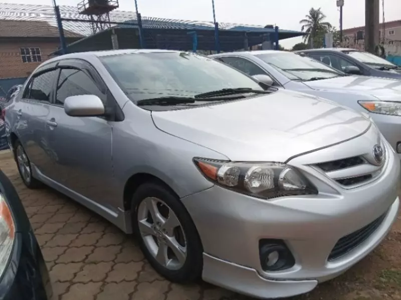 Toyota Corolla Sport   - 2012