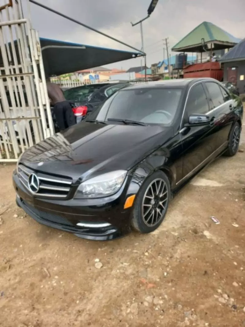 Mercedes-Benz C-Class   - 2011