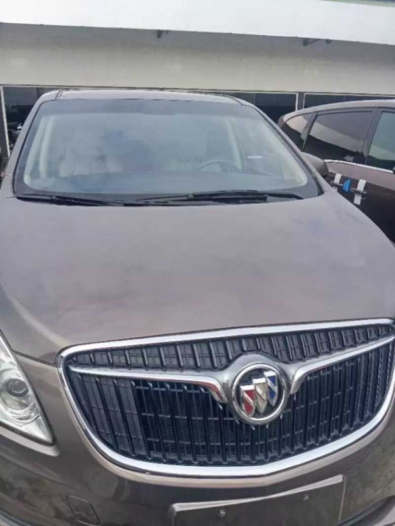 Buick Regal   - 2018