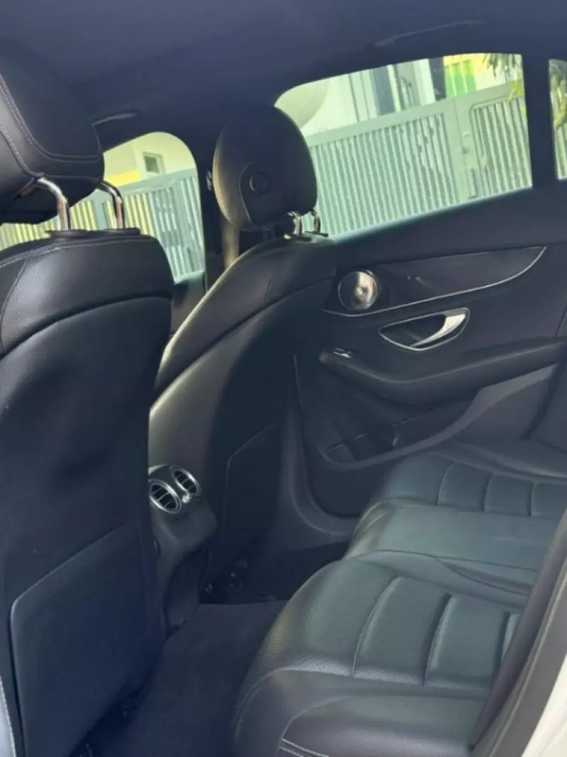 Mercedes-Benz C-Class - 2015